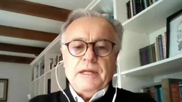 Emilio Santelices y vacunas contra la viruela del mono: 