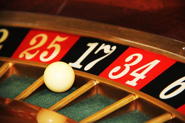 Fiscalía Nacional Económica ordenó el allanamiento de casas de altos ejecutivos y dueños de casinos