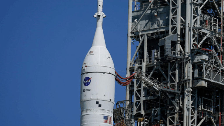La NASA posterga una vez más el lanzamiento de la misión lunar Artemis I por problemas técnicos