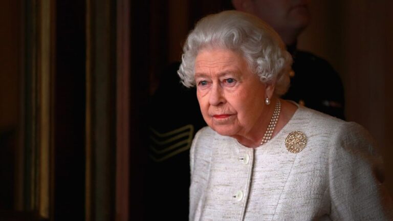 Revelan causa de muerte de la reina Isabel ll