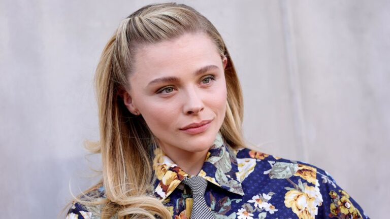 Chloë Grace Moretz expresó que meme viral sobre su cuerpo la hizo ser 
