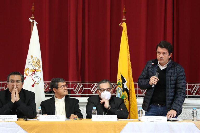 Gobierno de Ecuador dice que el diálogo con los indígenas es un ejemplo para más países