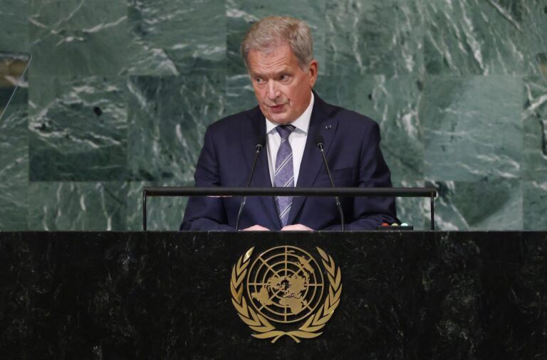 Ante éxodo por la guerra: Finlandia bloqueará totalmente la entrada de rusos con visado de turista