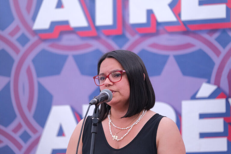 Ruth Hurtado asumirá presidencia subrogante del Partido Republicano tras salida de Rojo Edwards