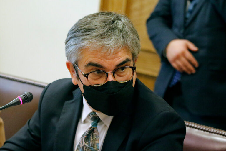 Ministerio de Hacienda prevé que en 2023 comience la normalización de las finanzas públicas