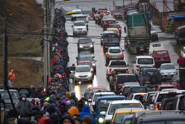 Plebiscito de salida: Carabineros informó que más de 55 mil personas presentaron excusas para no votar