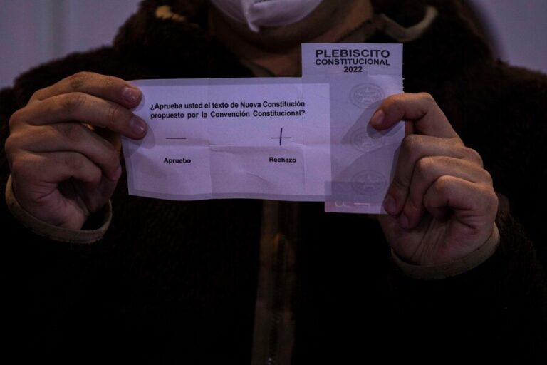 Pulso Ciudadano: 50,3% apoya el inicio de un nuevo proceso constituyente