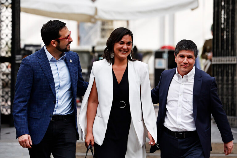 Tras salida del Gabinete: La turbulenta gestión de Izkia Siches en el Ministerio del Interior