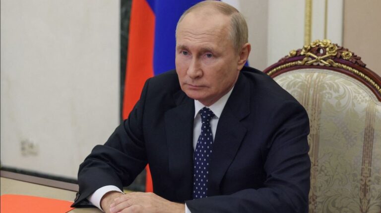 Estados Unidos cree improbable que Putin use armas nucleares, pero reconoce que la amenaza se ha 