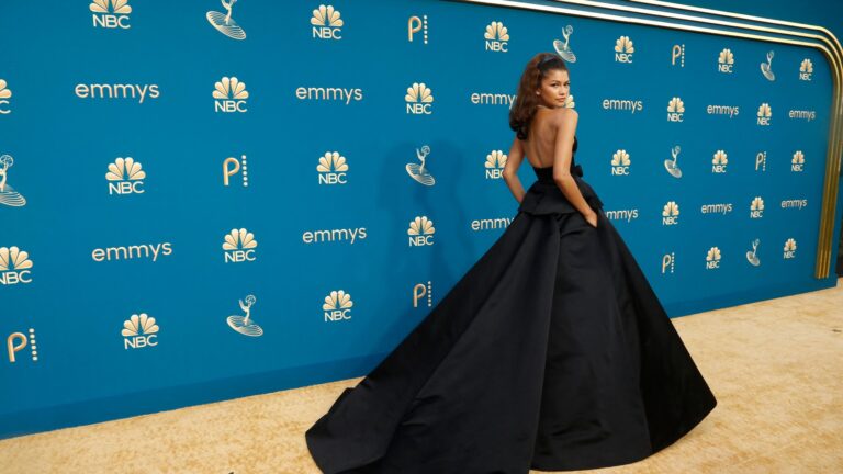 Alfombra roja de los Emmys 2022: Estos fueron los mejores looks
