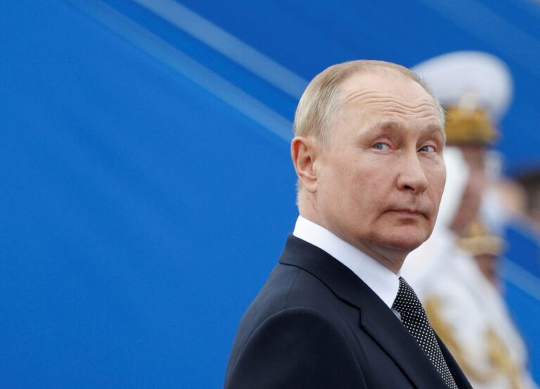 Raúl Sohr explica el referéndum de Putin para anexar territorio de Ucrania a Rusia