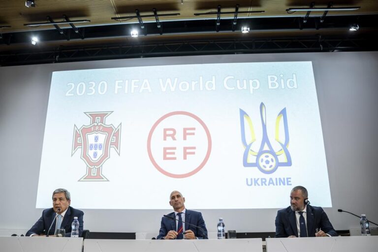 España y Portugal incorporan oficialmente a Ucrania en la candidatura para el Mundial 2030