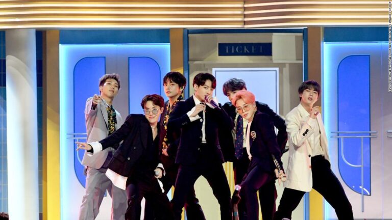Reportan que joven chilena falleció en Corea del Sur en medio de viaje para ir a un show de BTS