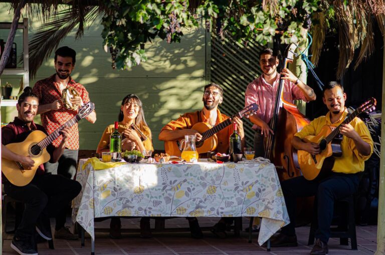 La Romeranza presenta inédito álbum de cuecas y folklore chileno