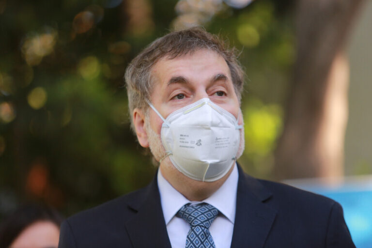 Meza sobre aumento del presupuesto en salud primaria a $100 por paciente: 