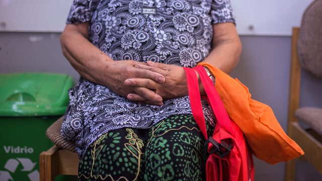 Columna de Javiera Bellolio: Morir en soledad