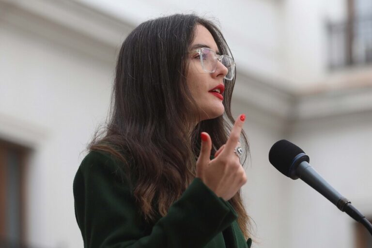 Ministra Vallejo por tuits de Nicolás Grau: 