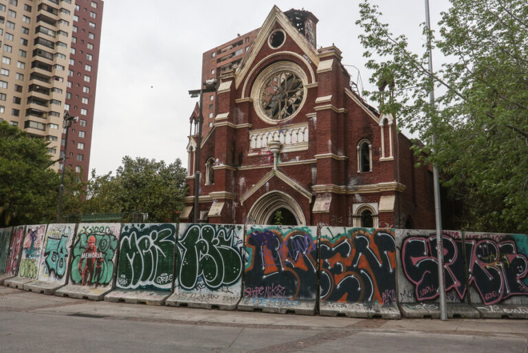 Gobierno y municipios firman convenio para recuperar entorno urbano del eje Alameda-Providencia
