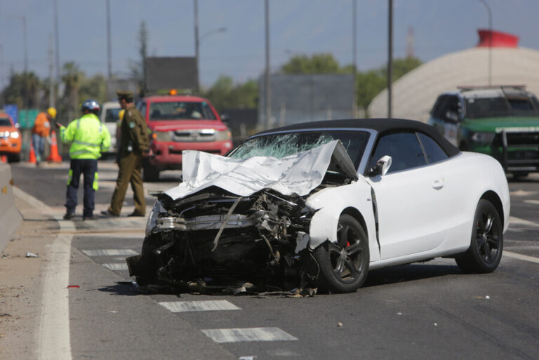 Tres personas mueren tras accidente vehicular en Autopista Vespucio Norte