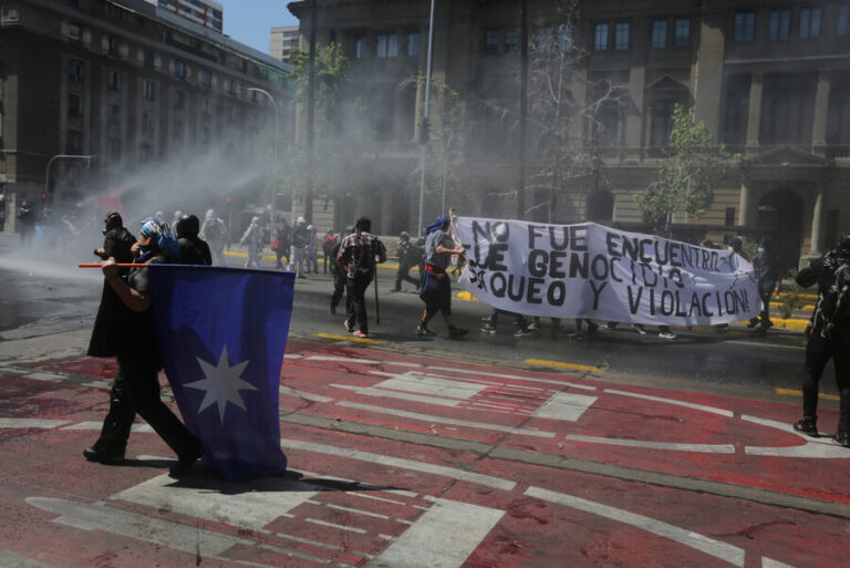 Manifestación se registró en el centro de Santiago: Terminó con 10 detenidos y un carabinero lesionado