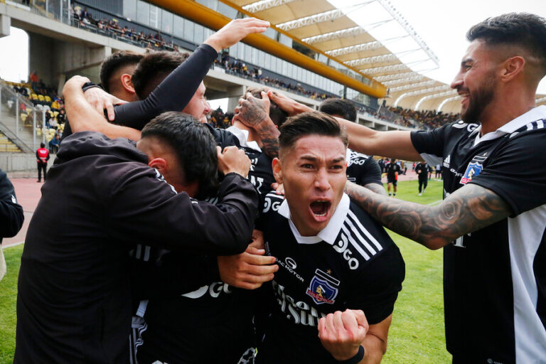 Celebran de Arica a Magallanes: Colo Colo alcanzó su estrella 33 tras vencer a Coquimbo Unido