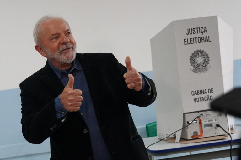 Lula tras ejercer su voto en São Paulo: 