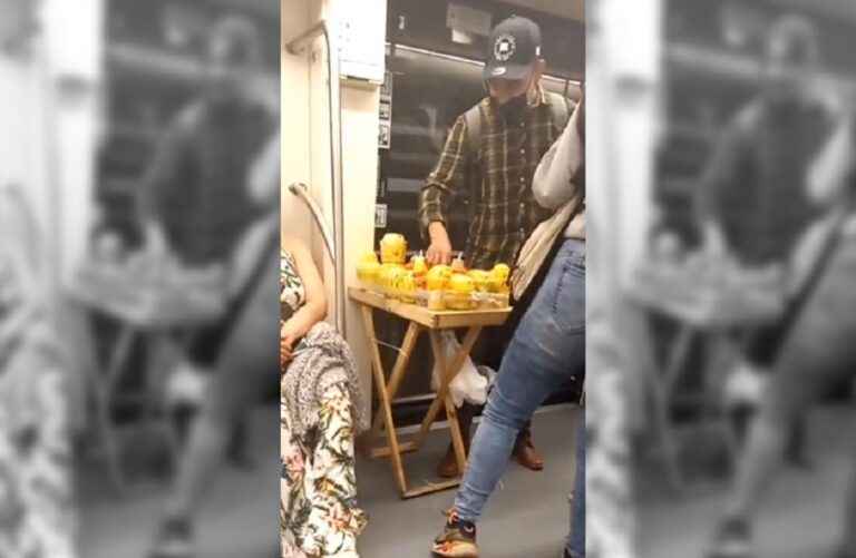 Metro condena preparación y venta de comidas al interior de los trenes: Advierten riesgo sanitario
