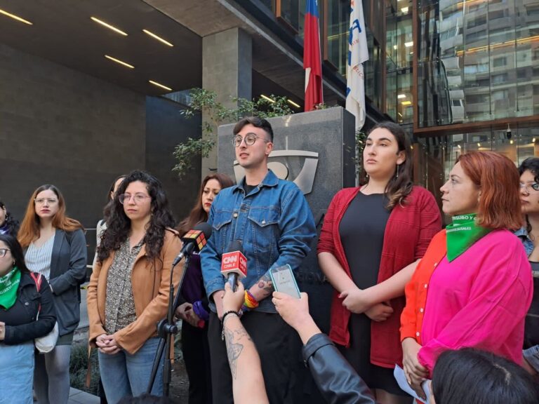 Diputadas y org. feministas solicitan transparentar cifras sobre abusos sexuales en estallido social