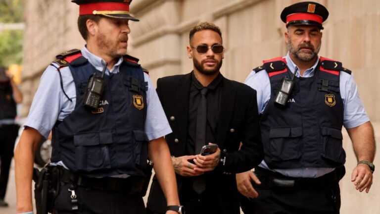 Neymar comparece ante tribunales: Enfrenta causa por corrupción y fraude
