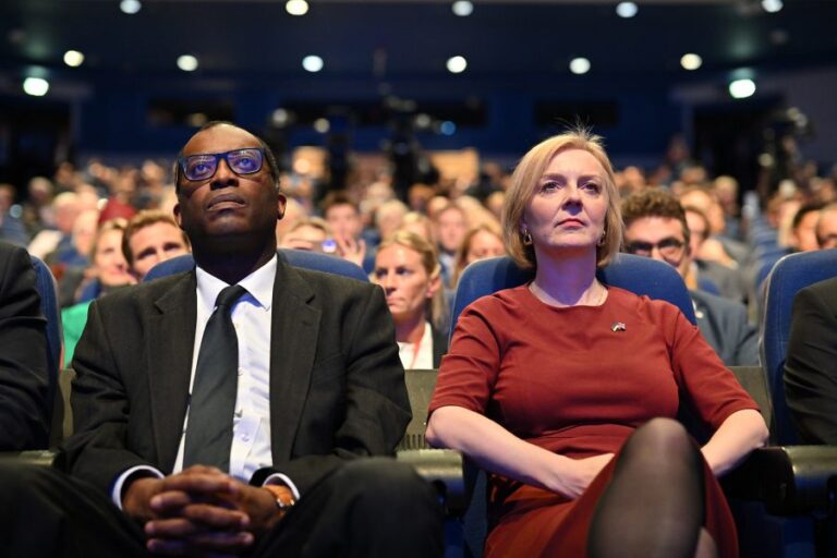 Crisis en Reino Unido: Liz Truss destituye al ministro de Economía, Kwasi Kwarteng