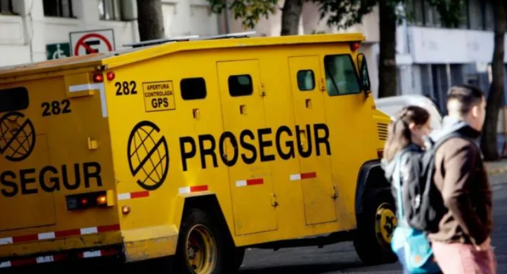 Asalto armado contra un camión de transporte de valores dejó dos guardias heridos en Talcahuano