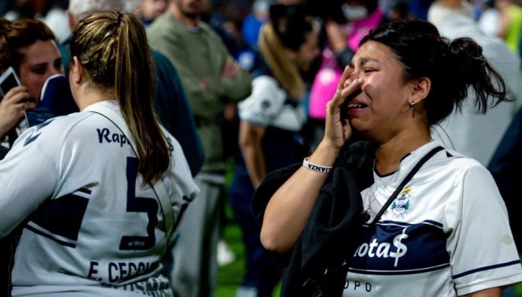 Hincha murió tras violencia en partido de fútbol entre Boca Juniors y Gimnasia
