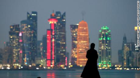 Así es la situación en Qatar para la comunidad LGTBQ+, las mujeres y los migrantes
