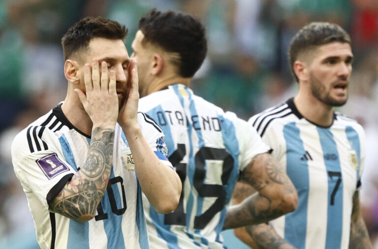 Los datos que reflejan por qué la derrota de Argentina en su primer partido del mundial es histórica