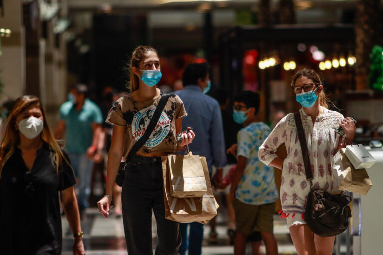 Tendencia negativa: Las ventas presenciales en la Región Metropolitana marcan una fuerte caída