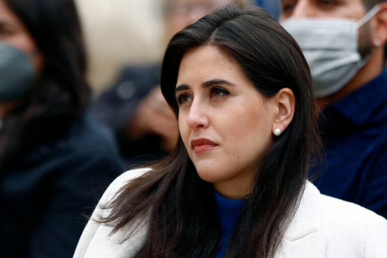 Alcaldesa Ripamonti por denuncia ante Contraloría por gasto en fotos institucionales de ella: 