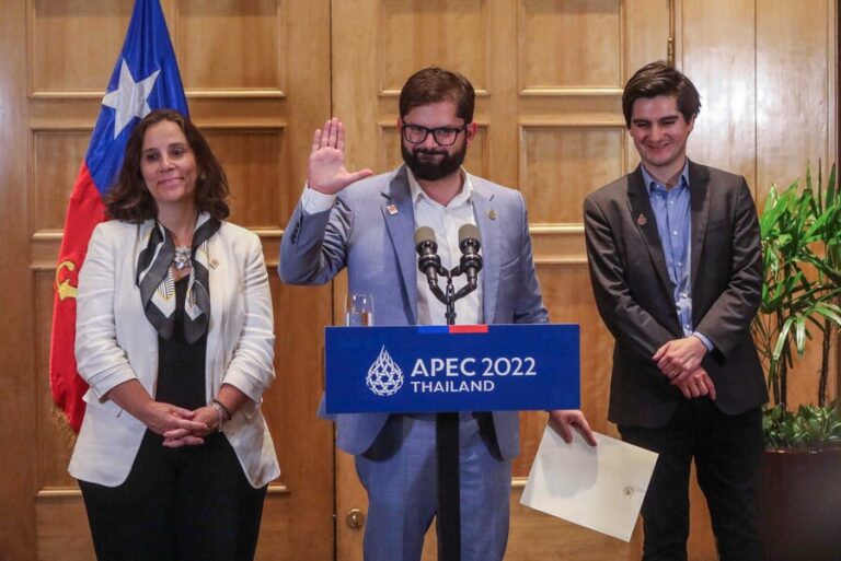 Gobierno firmó Entendimiento con Canadá sobre TPP11: “Promueve revisar la resolución de controversia entre empresas y Estado”