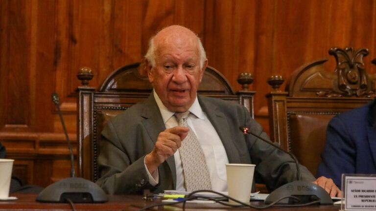 Ex presidente Lagos y acuerdo constitucional: 