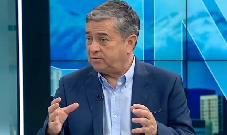 Coloma valora aprobación del Presupuesto 2023, pero advierte que falta un plan del Gobierno para evitar deserción escolar