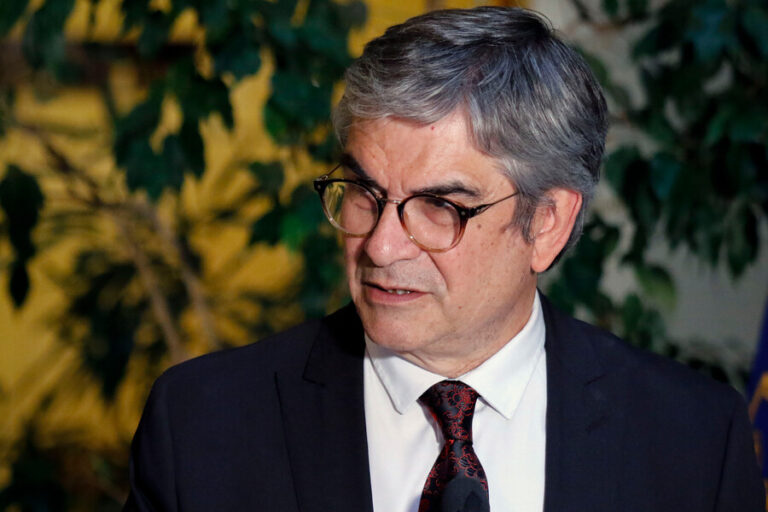 “No hay que preocuparse”: Marcel dice que alza del transporte público “será con gradualidad y prudencia”