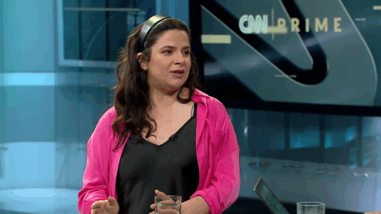 Ministra Orellana acusa 