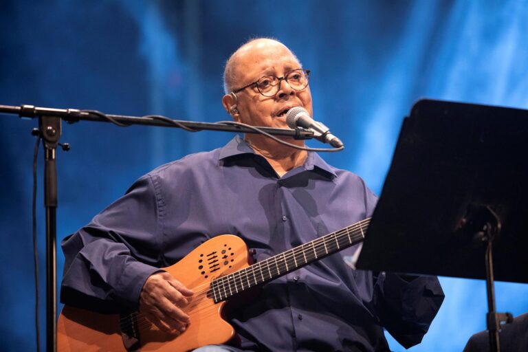 “Permanecerá eternamente en nuestra memoria”: Pablo Milanés murió a los 79 años en España