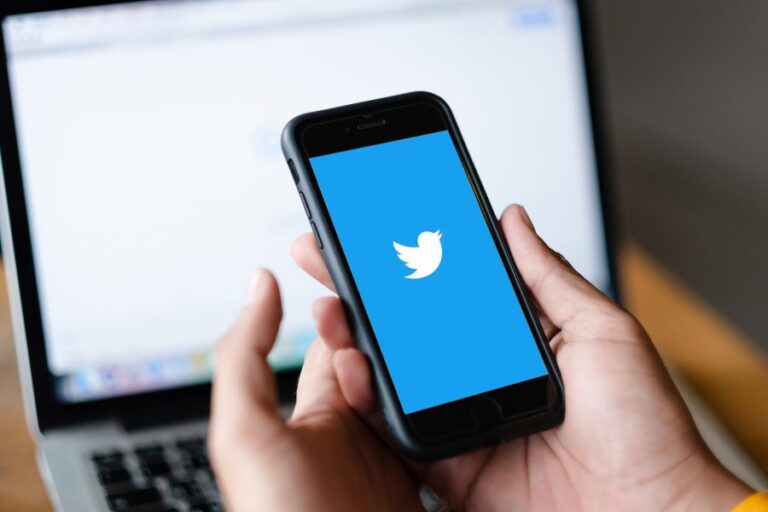 Twitter restableció las cuentas de varios periodistas tras recibir una serie de críticas