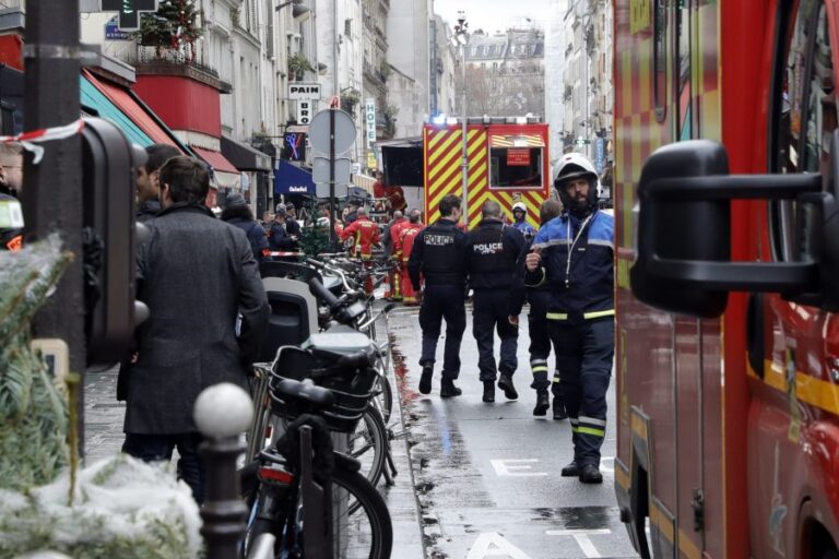 Al menos 3 muertos tras tiroteo en centro comunitario de Francia: Se investiga posible ataque racista