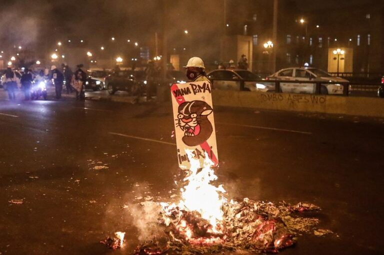 Crisis en Perú: Se eleva a 26 la cifra de muertos durante manifestaciones