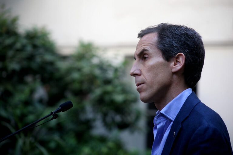 Felipe Alessandri propone cerrar Instituto Nacional por dos años para 