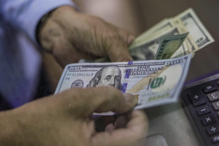 Ángel Rubilar ante baja del dólar y efecto en combustibles: 