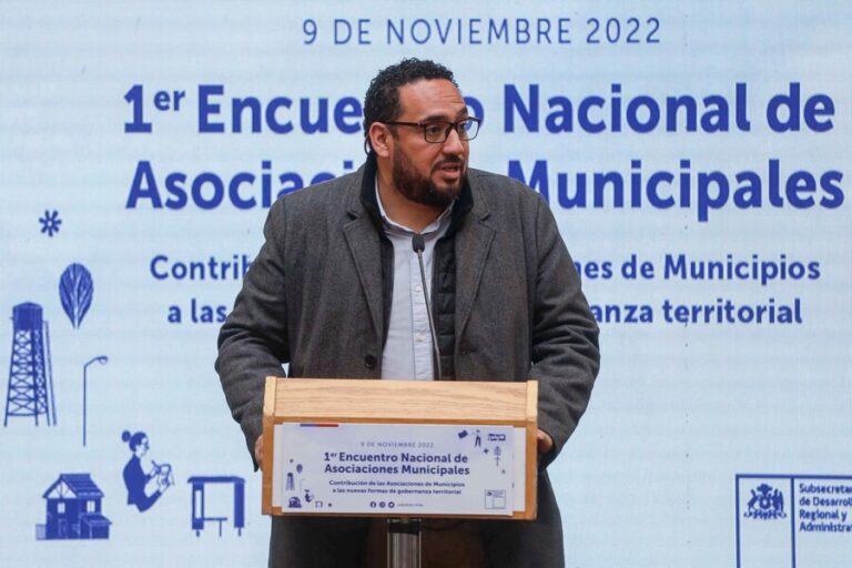 Cataldo por rediseño de Plaza Baquedano: 