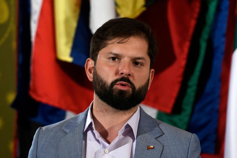 Pulso Ciudadano: Desaprobación al presidente Boric subió a 63% y 36% aprueba el acuerdo constitucional