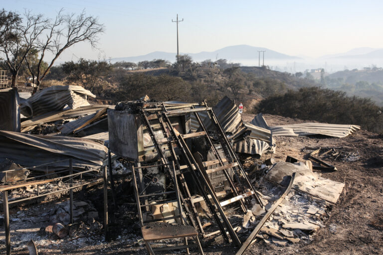 Alcaldesa de Melipilla solicitó un bono de recuperación para familias damnificadas en su comuna tras incendio